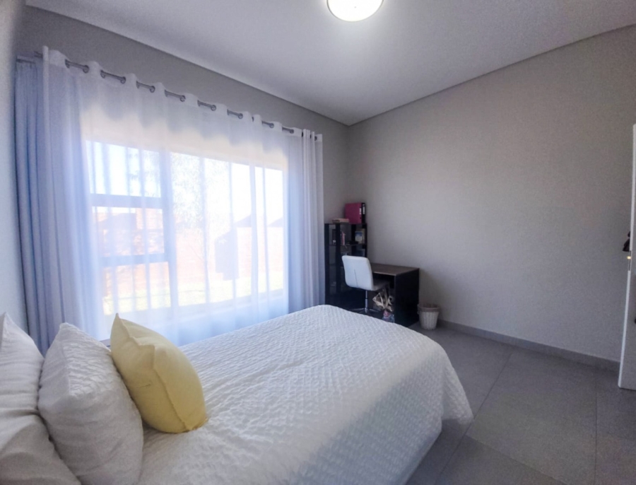 2 Bedroom Property for Sale in Van Der Hoff Park North West